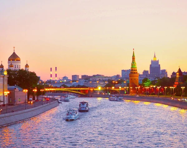 Blick Von Der Brücke Auf Den Kreml Den Fluss Moskau — Stockfoto