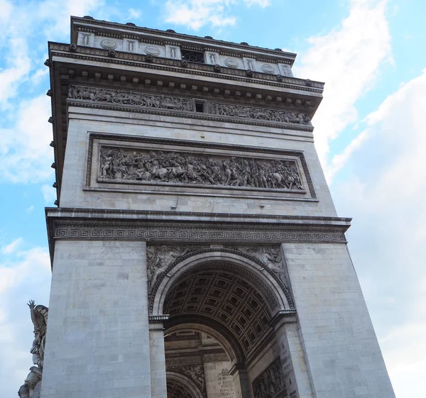 关于凯旋门 凯旋门 在巴黎的详细信息 侧面视图 — 图库照片