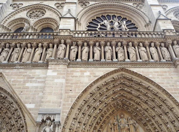 Heykeller Notre Dame Paris Katedrali Ana Girişinde Notre Dame Ünlü — Stok fotoğraf