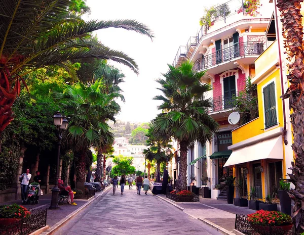 Alassio Savona Italien September 2017 Promenade Stadtzentrum Schöne Alte Straße — Stockfoto