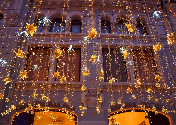 Iluminação Natal Decoração Moscou Rua Nikolskaya Estrelas Amarelas Guirlandas Férias — Fotografia de Stock