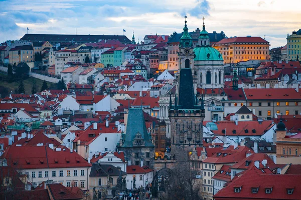 Mala Strana Prag Leyleklerin Görüntüleyin — Stok fotoğraf