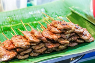 Tay tarzı ızgara domuz, Barbekü domuz eti, Barbekü domuz eti