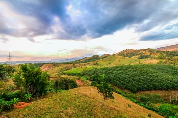 Hermosa Montaña Campo Verde Cielo Azul Khao Kor Tailandia — Foto de Stock