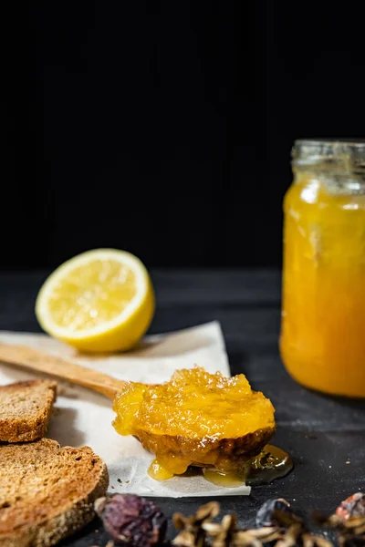 Spoonful Honey Dark Rustic Background Crystallized Home Made Honey Jar — Stock Photo, Image