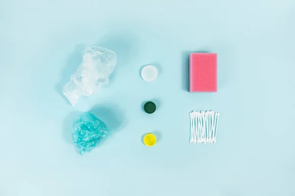 Concepto Residuos Plástico Variedad Objetos Solo Uso Que Tiran Todos — Foto de Stock