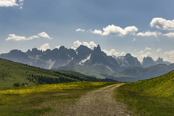 Piękne Góry Droga Dolomitach Włochy — Zdjęcie stockowe
