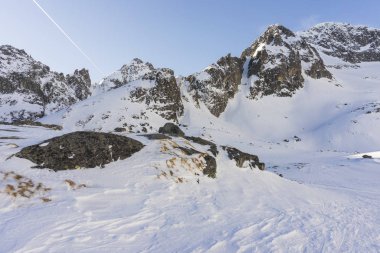 Kotlina Piatich Spisskych kışın kapışır. Tatra dağları. Slovakya.