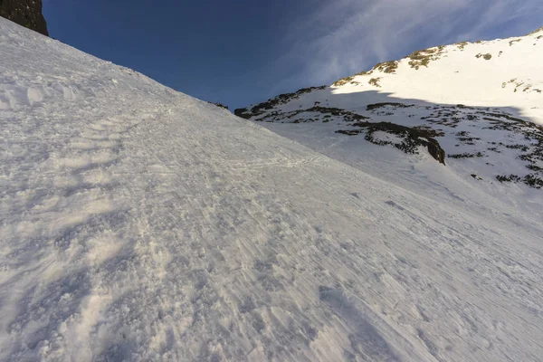 Kış iz Teryho chata için. Yüksek Tatras. Slovakya.