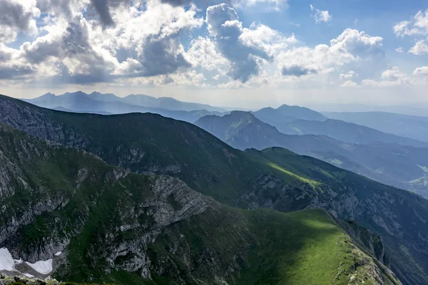 Nádherné letní horské krajiny. Západní Tatry. Polsko. — Stock fotografie