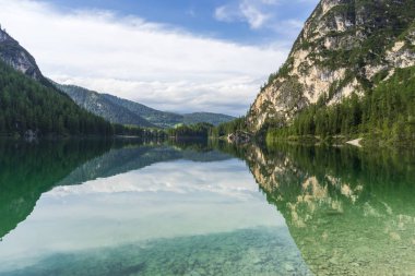 Lago di Braies, Dolomites güzel göl.