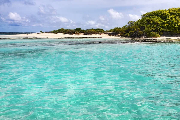 Approche Atoll Inhabité Aux Maldives Avec Sable Blanc Récifs Coralliens — Photo