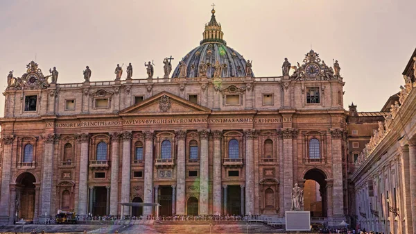 Cidade Vaticano Estado Vaticano Julho 2018 Turistas Apreciam Belezas Basílica — Fotografia de Stock