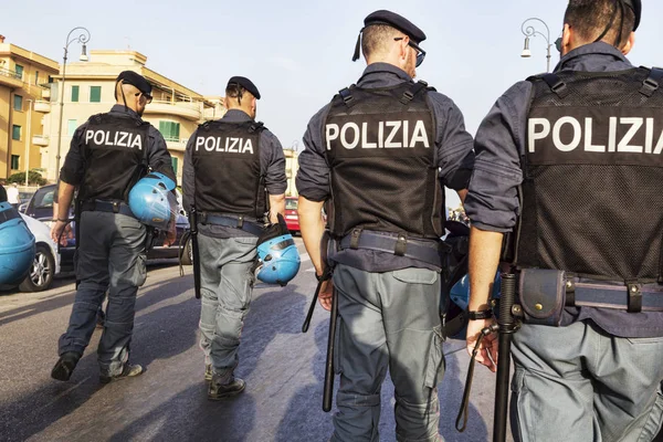 Roma Luglio 2018 Gruppo Agenti Polizia Controlla Svolgimento Dell Evento — Foto Stock