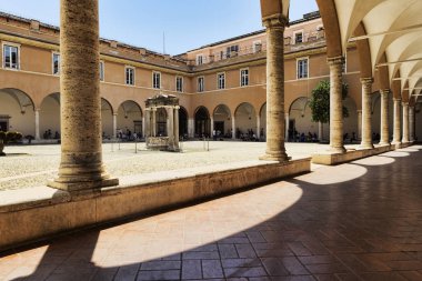 Roma, İtalya, 19 Temmuz 2018: Rome.It Vincoli, San Pietro Bazilikası'nın avlusunda Julius II ile ünlü ecek Michelangelo Buonarroti tarafından mezar ev sahipliği yapmak için ünlüdür