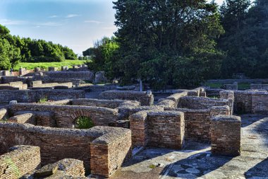 Cisiarii spa antik Ostia - Roma karmaşık parçası panoramik manzaralı