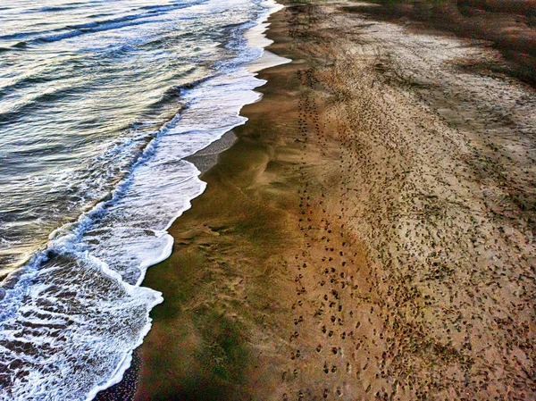 Вид Воздуха Красивую Береговую Линию Подводный Буксир Ступенями Песке — стоковое фото