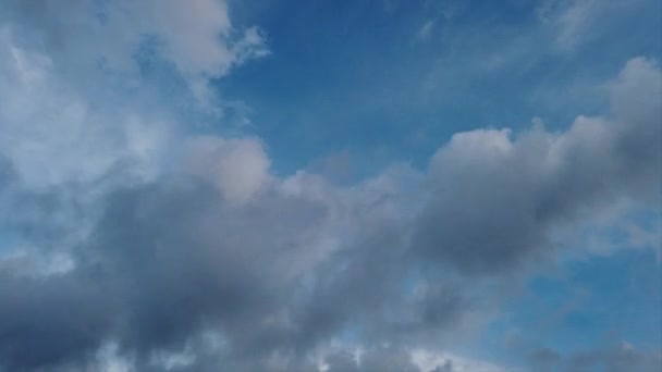 Прекрасне Блакитне Небо Берегами Хмари Проміжок Часу — стокове відео