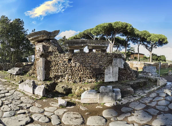 Escavações Arqueológicas Óstia Antica Ruínas Porta Romana Paralelepípedos Decumanus Maximus — Fotografia de Stock