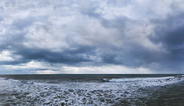 Вид Зверху Грубе Море Хмарне Небо Холодний Зимовий День — стокове фото