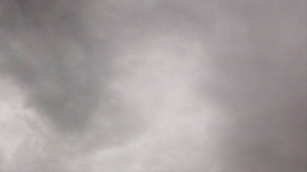 Grijze Nimbostratus Wolken Timelapse Slecht Weer Dichte Rokerige Hemel — Stockvideo