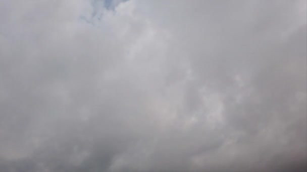 Scenic Timelapse Mgliste Zachmurzone Niebo Gęstym Obłoku Nimbostratus Działa Szybko — Wideo stockowe