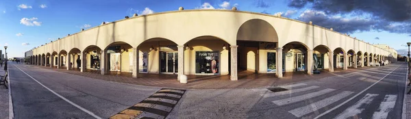 Panoramic vire of the promenade of the tourist port of Ostia Lid — Stock Photo, Image