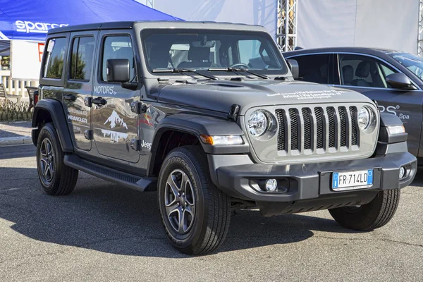 Amerikan off-road araç Jeep Wrangler fro güzellik tasarımı