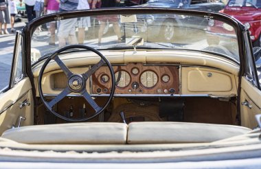 Araçların iç görünümü ve lüks Vin Pano