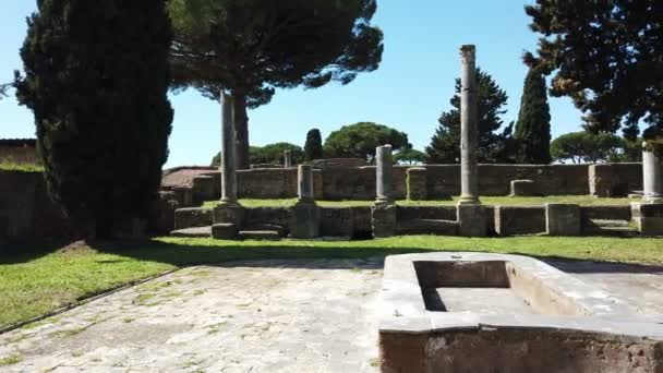 Look Beautiful Roman Ruins Archaeological Excavations Ostia Antica Impluvium Roman — Stock Video