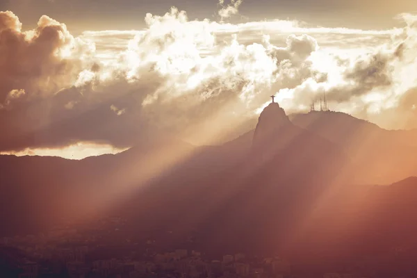 Paisagem Urbana Nebulosa Pôr Sol — Fotografia de Stock