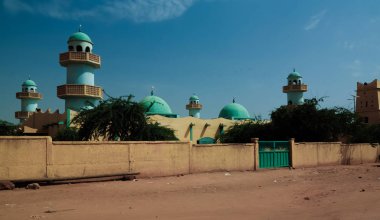 Zinder Nijer Ulu Camii dış görünümüne