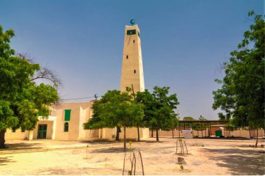 Dosso Nijer Ulu Camii dış görünümüne