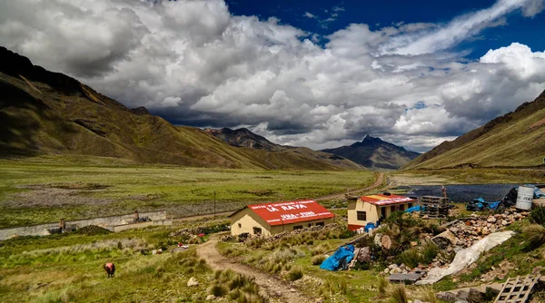 Vista Panorâmica Para Cordilheira Dos Andes Passo Abra Raya Puno — Fotografia de Stock