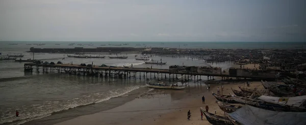 Vista Panorâmica Para Praia Accra Com Barco Pescadores Gana — Fotografia de Stock