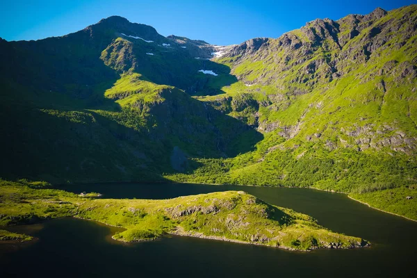 Paesaggio Con Lago Agvatnet Vicino Villaggio Moskenesoya Lofoten Norvegia — Foto Stock