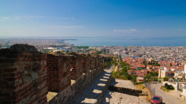 Antik duvar ve Trigoniu Kulesi Selanik'te Yunanistan için görüntüleyin