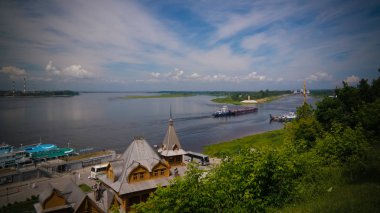 Volga Nehri için Rusya hill Gorodets kasabasından görüntülemek