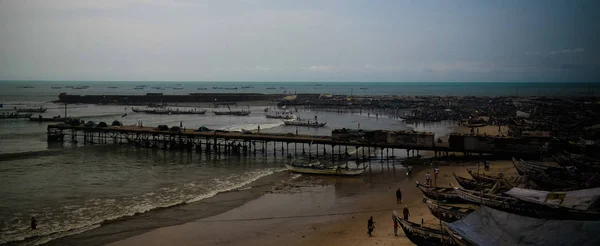Vista Panorâmica Para Praia Accra Com Barco Dos Pescadores Outubro — Fotografia de Stock