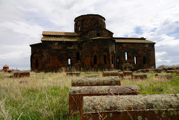 Vista Para Arruinada Catedral Talin Aragatsotn — Fotografia de Stock