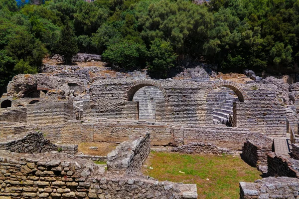 Antik Kent Butrint Sarande Arnavutluk Yakınındaki Agora Forum Tiyatro Kalıntıları — Stok fotoğraf