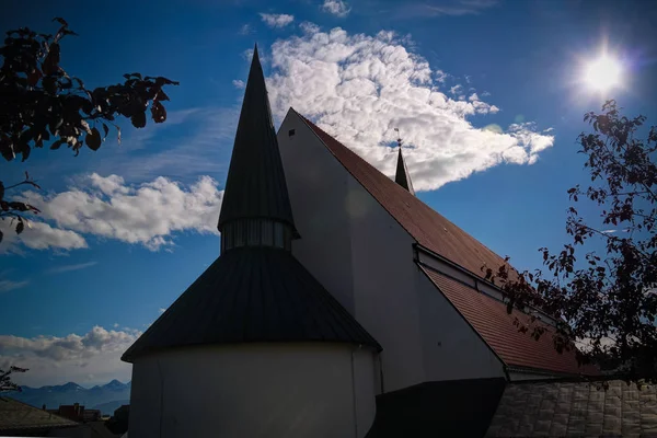 Εξωτερική Θέα Στην Πρόσοψη Της Μόλντε Domkirke Στη Νορβηγία — Φωτογραφία Αρχείου