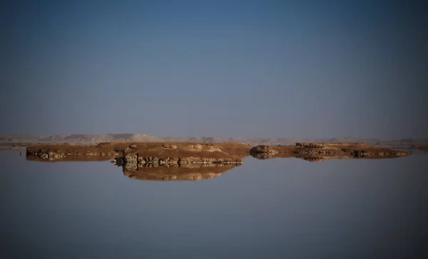 Mısır Daki Siwa Oasis Yakınındaki Zaytun Gölü Panoraması — Stok fotoğraf