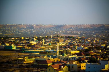 Hargeisa, Somaliland Somali'deki en büyük kenti için havadan görünümü