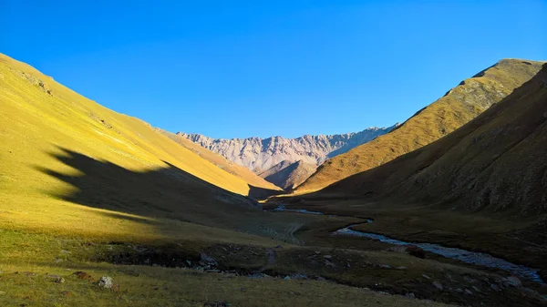 Pôr Sol Vista Para Rio Tash Rabat Vale Província Naryn — Fotografia de Stock