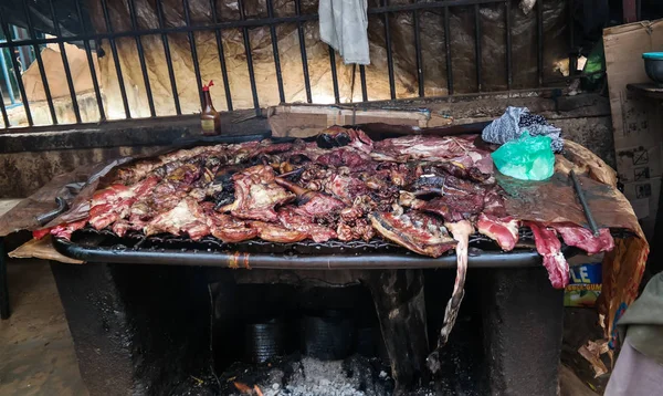 Close Melihat Daging Panggang Sebagai Makanan Jalanan Niamey Niger — Stok Foto