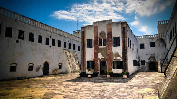Vista Castillo Elmina Fortaleza Con Iglesia Noviembre 2015 Ghana — Foto de Stock