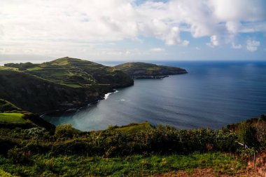 Sao Miguel Island coastlani Panorama görünümüne Santa Iria bakış açısından. Azores. Portekiz