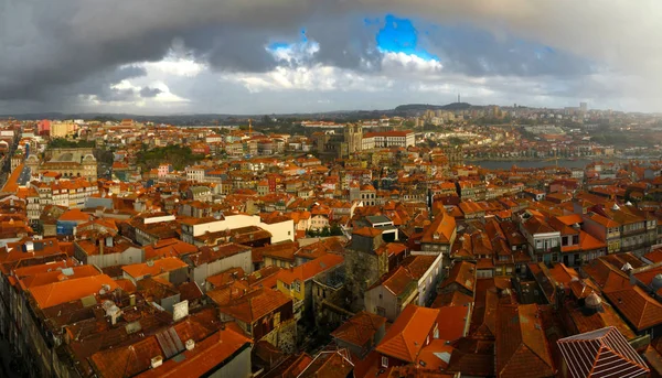 Panorama vista aérea para o Porto em Portugal — Fotografia de Stock