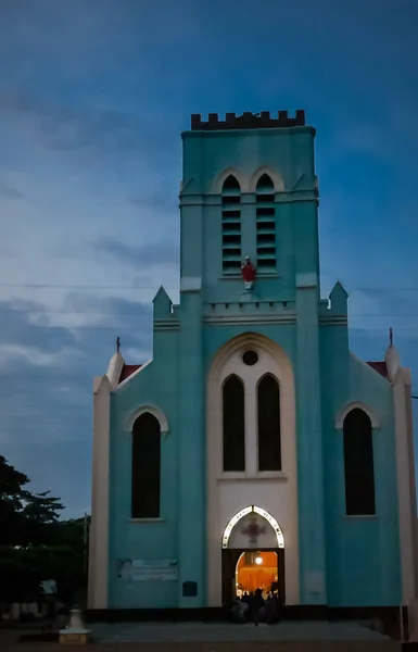 Vista exterior a la Basílica de la Inmaculada Concepción en Ouidah — Foto de Stock